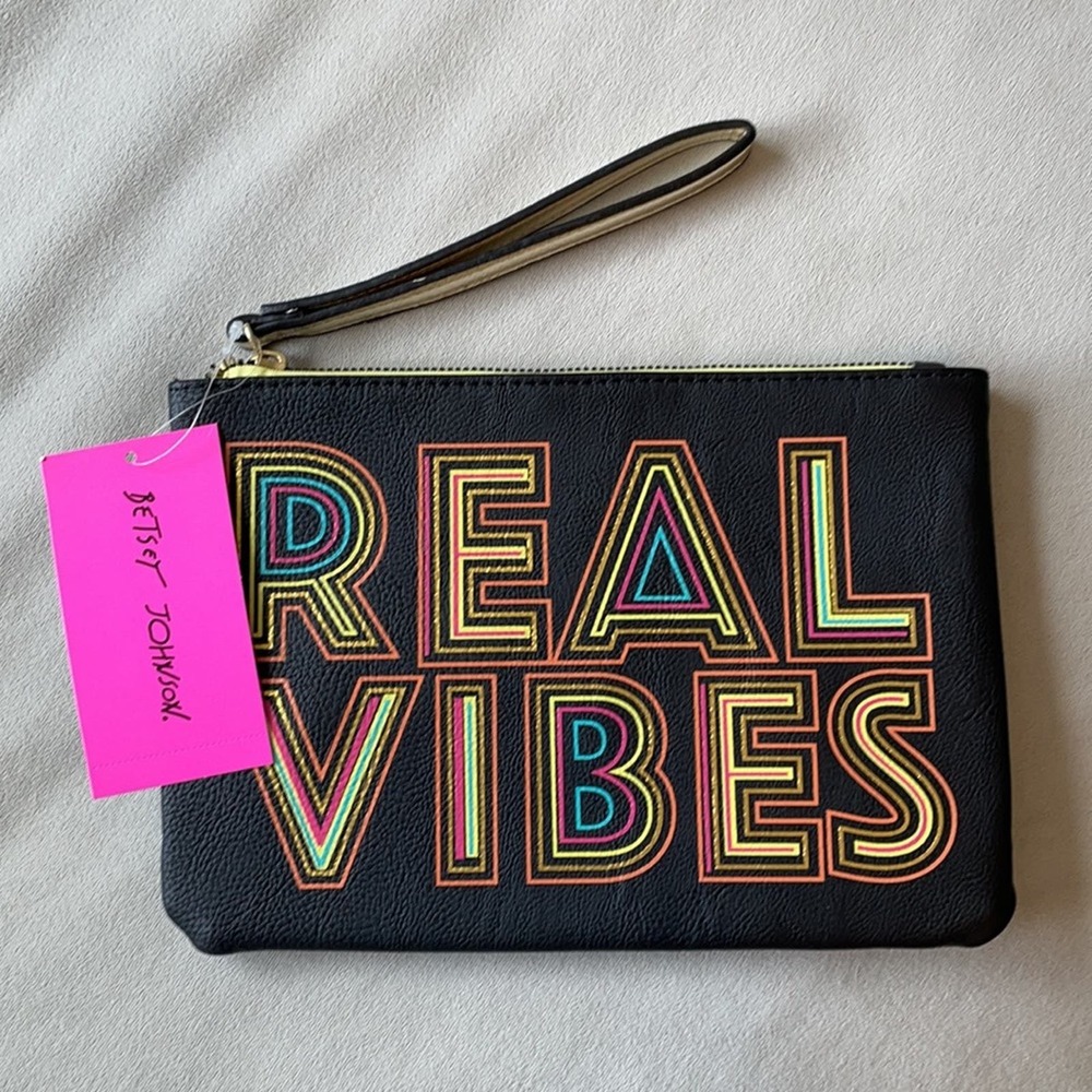 NWT Betsey Johnson Real Vibes Wristlet Pouch Black